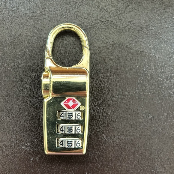 New- Tumi lock - TSA APPROVAL - Picture 3 of 3